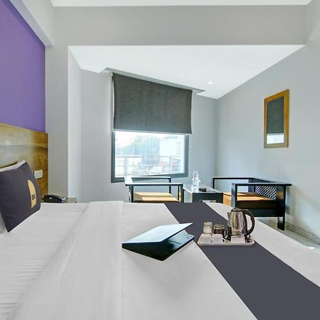 Super Townhouse Geetanjali Inn Gurgaon Ngoại thất bức ảnh