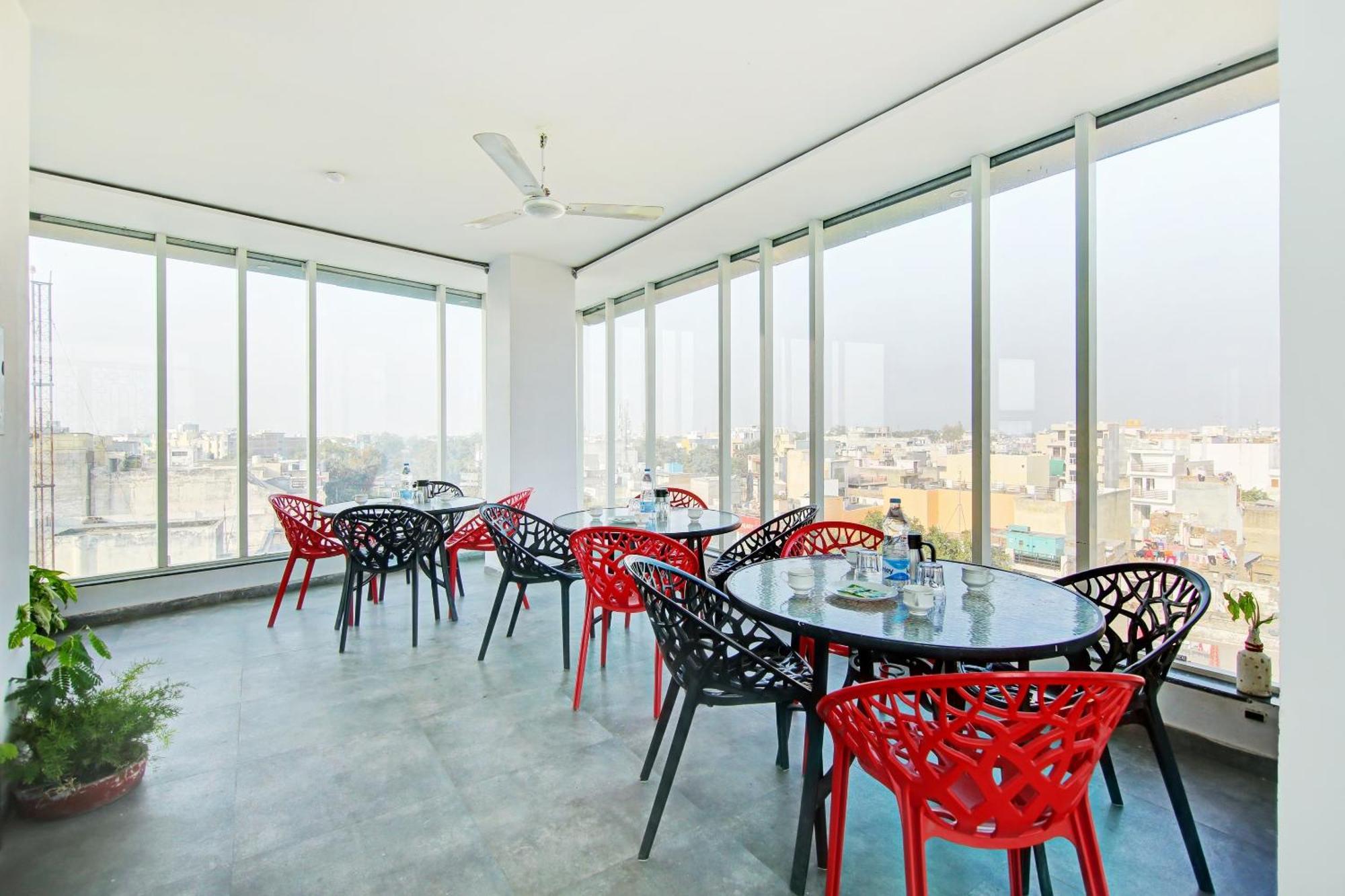 Super Townhouse Geetanjali Inn Gurgaon Ngoại thất bức ảnh