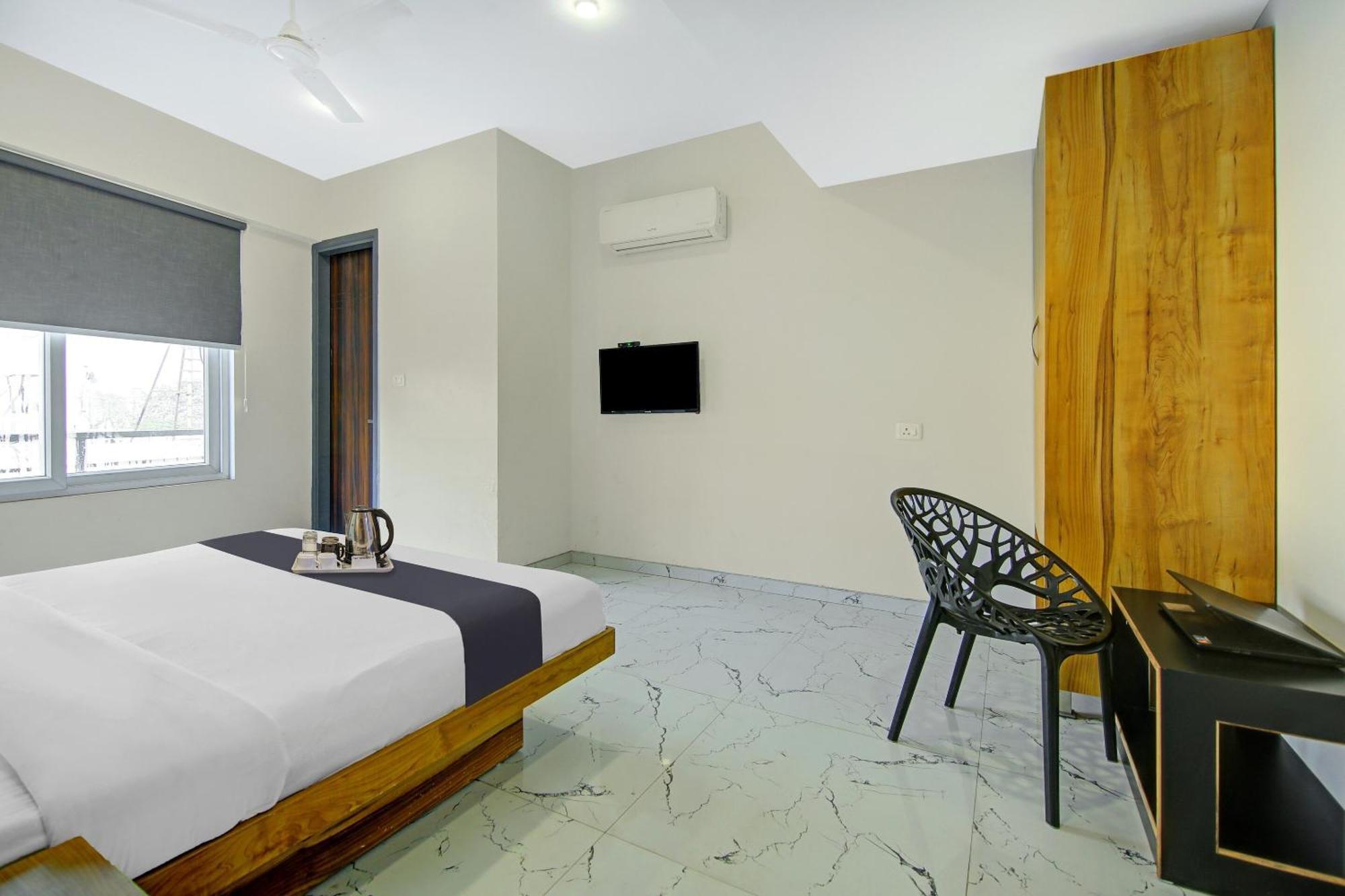 Super Townhouse Geetanjali Inn Gurgaon Ngoại thất bức ảnh